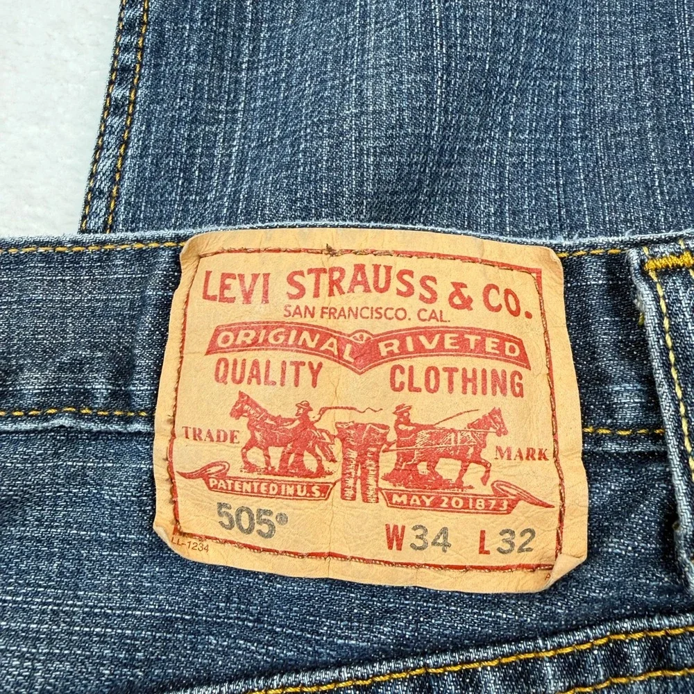 Levi's‎ 505 Regular Fit Jeans Mens 34x32 Blue Denim Straight Leg Grunge Y2K
